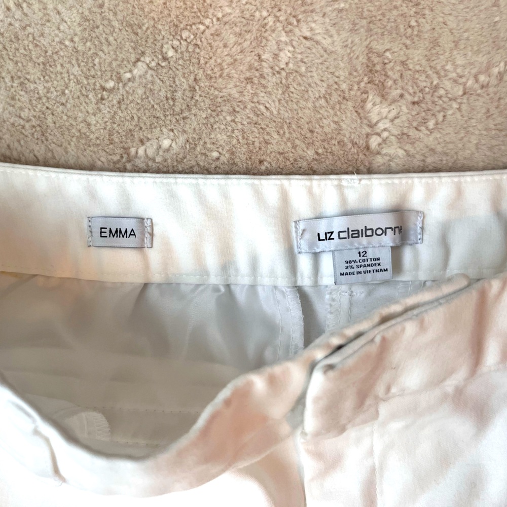 Liz Claiborne Emma Short - Picture 2 of 5